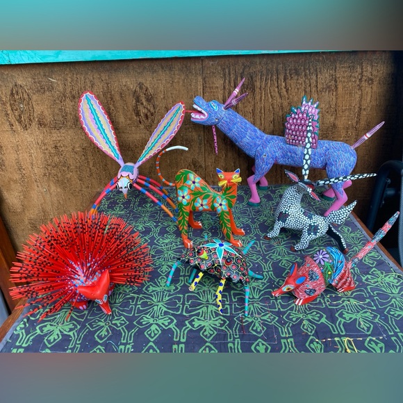 Hand Made Wooden Animal figurines from Mexico - Picture 1 of 16